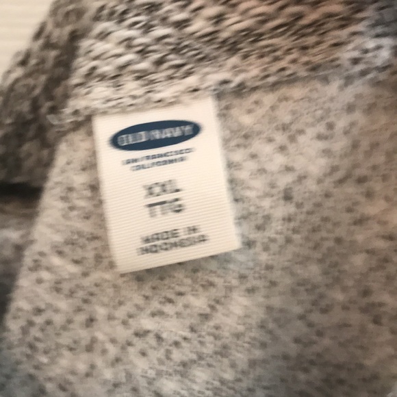 Oversized Gray Sweater - Picture 3 of 4